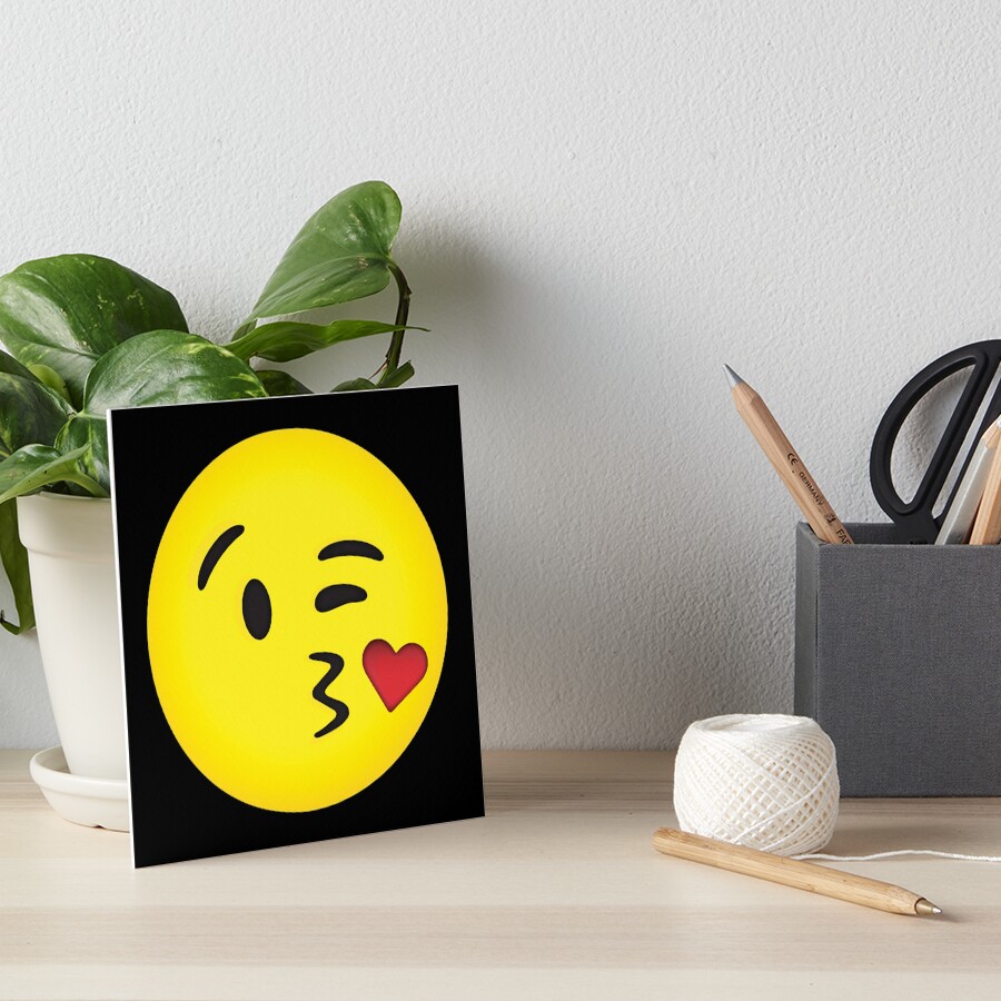 "Kiss / Kissy Emoji Face Emoticon Blow me a Kiss Funny Wink Texting