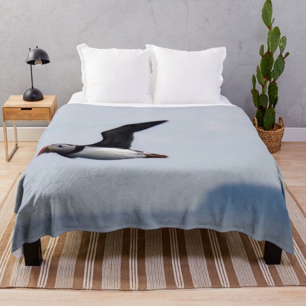 Item preview, Puffin in flight designed and sold by Alan Mackinnon.