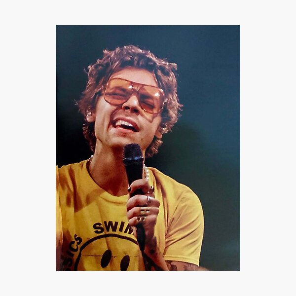 Harry Singing Photographic Print