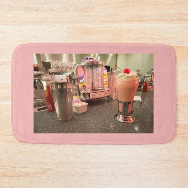 Artikelvorschau, Erdbeer-Malt-Shake entworfen und verkauft von hawkie.