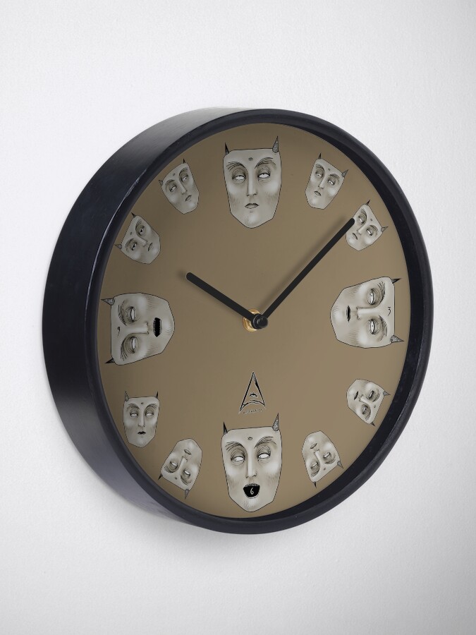 Alternate view of Me saint Clock