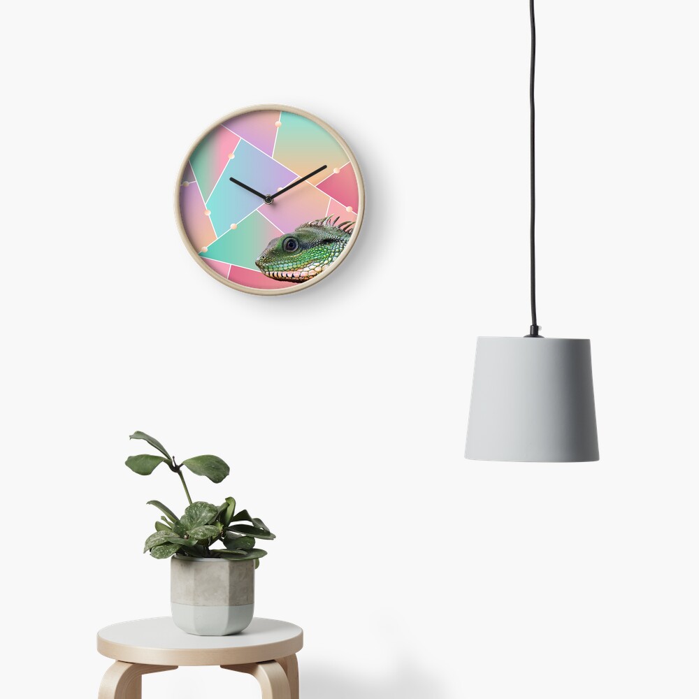 Geometric Pattern Chinese Water Dragon Clock