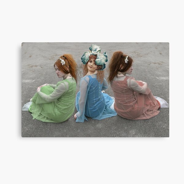 MIDDLE CHILD ALWAYS TRYING TO BE DIFFERENT Canvas Print