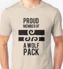 PROUD MEMBER OF A WOLF'S PACK Unisex T-Shirt
