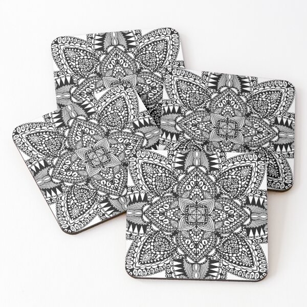 Aperçu de l'œuvre Mandala noir et blanc créée et vendue par chloesartworld.