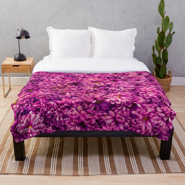 Aperçu de l'œuvre Photographie de fleurs violettes créée et vendue par smARTwork.
