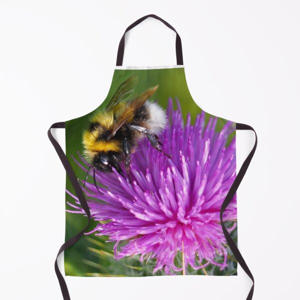 Artikelvorschau, Die Blume Schottlands und die Hummel entworfen und verkauft von Alan Mackinnon.