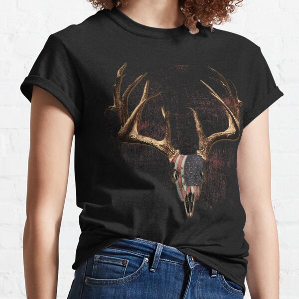 Vintage Outdoor Whitetail Buck Deer USA Flag Big Game Hunter T-Shirt