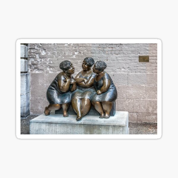 Les Chuchoteuses Sticker