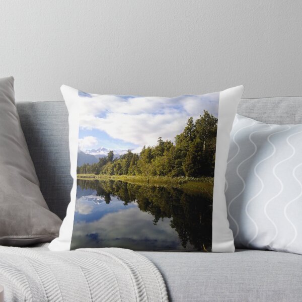 Item preview, Mirror Lake con montaña nevada como fondo en Nueva Zelanda designed and sold by HeatherPhn.