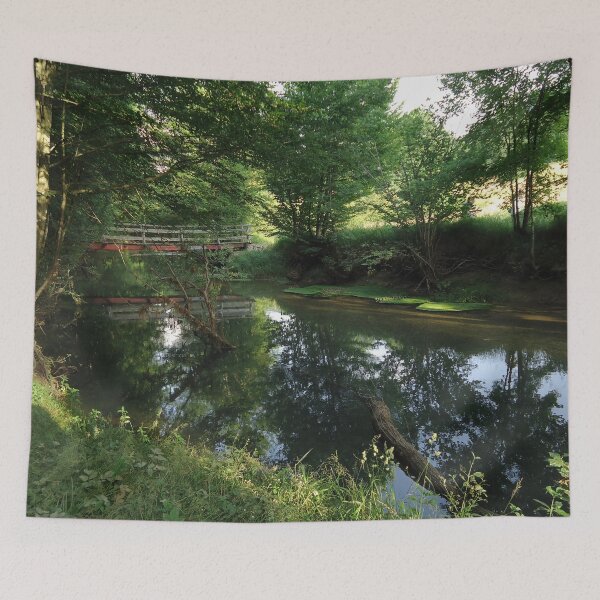 Artikelvorschau, Holzbrücke über kleinen Fluss. Naturfotografie entworfen und verkauft von TashaVector.