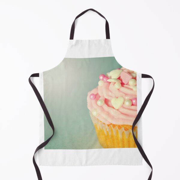 Artikelvorschau, Rosa Cupcakes mit Lovehearts entworfen und verkauft von Lyn Randle.
