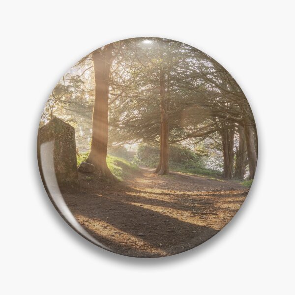 Artikelvorschau, DER GRAVEYARD (Penryn) entworfen und verkauft von Andrew Hocking.