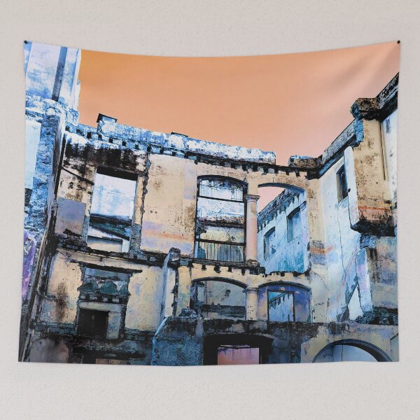 Aperçu de l'œuvre Havana Vintage Ruins Vanilla Sky créée et vendue par GhostGumDesigns.