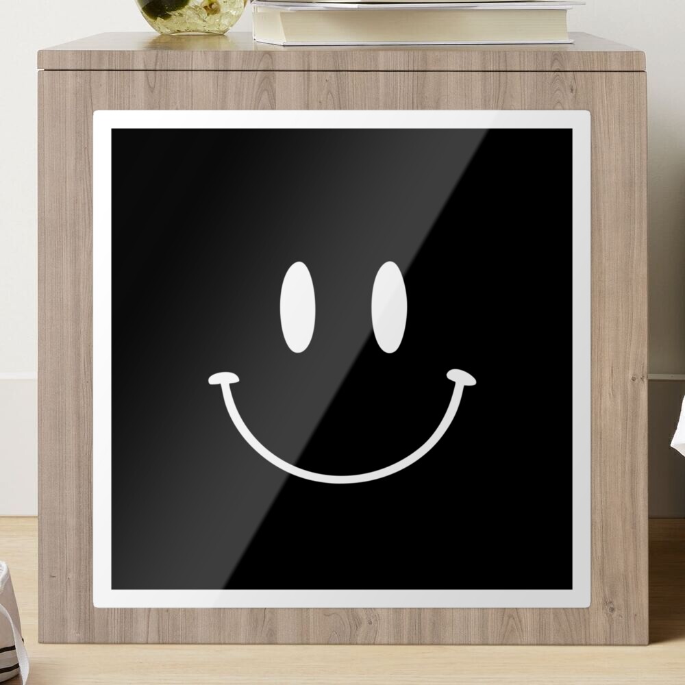 A happy smile　画像5.6及び7.8　白B　黒B　各1台 Japanese Smiley Face Happy
