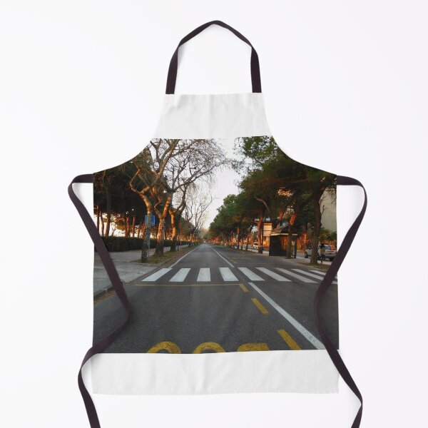 Artikelvorschau, Straße in Venedig, Italien entworfen und verkauft von Hisbestwork.