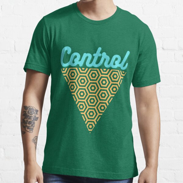 control classic Essential T-Shirt