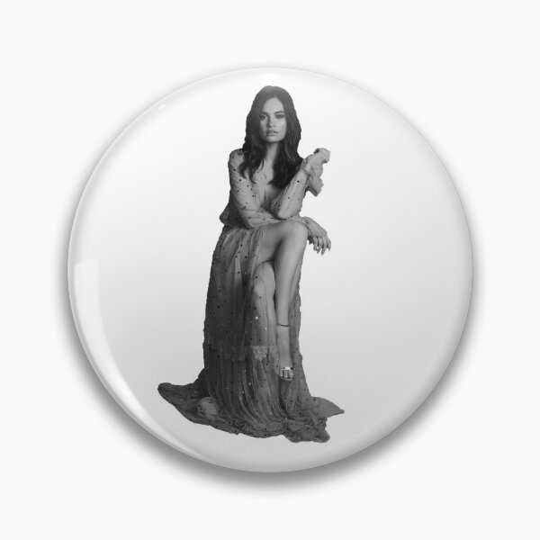 Artikelvorschau, Lily James entworfen und verkauft von Liam Stenson.