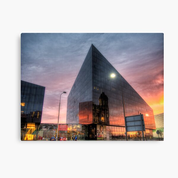 Liverpool Reflection - Man Island Canvas Print