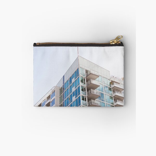 Artikelvorschau, Hochhaus mit blauen Fensterscheiben entworfen und verkauft von itstims.