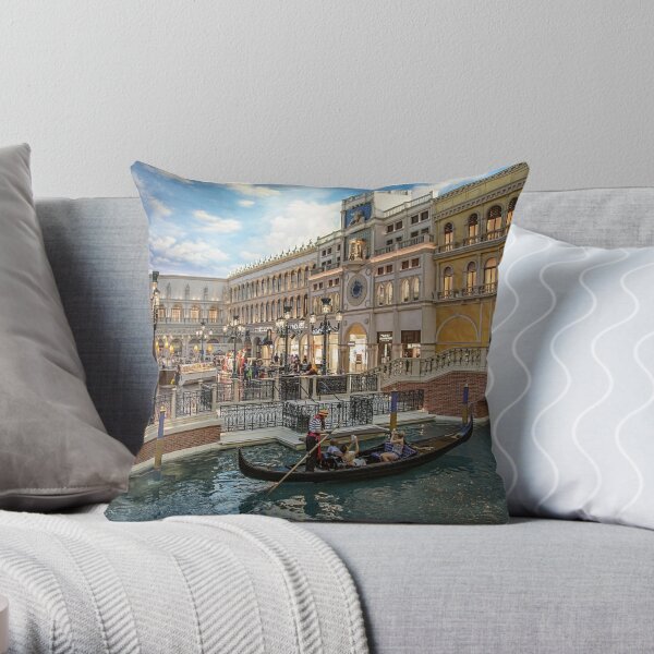 Venetian 2025 hotel pillows