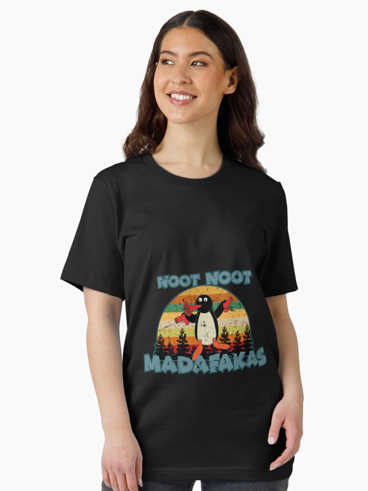 Imagen 2 de 7, Camiseta esencial con la obra Noot Noot Madafakas Meme Pingu Distressed vintage old retro style, diseñada y vendida por tinypurpleland.