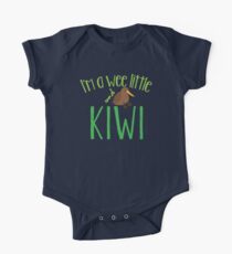 I'm a WEE little kiwi with New Zealand map One Piece - Short Sleeve