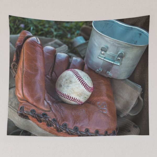Artikelvorschau, Vintage Baseball Mitt und Ball Baseball Glove American entworfen und verkauft von mwagie.