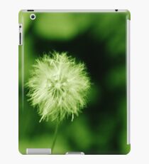 Attractive flower!! iPad Case/Skin