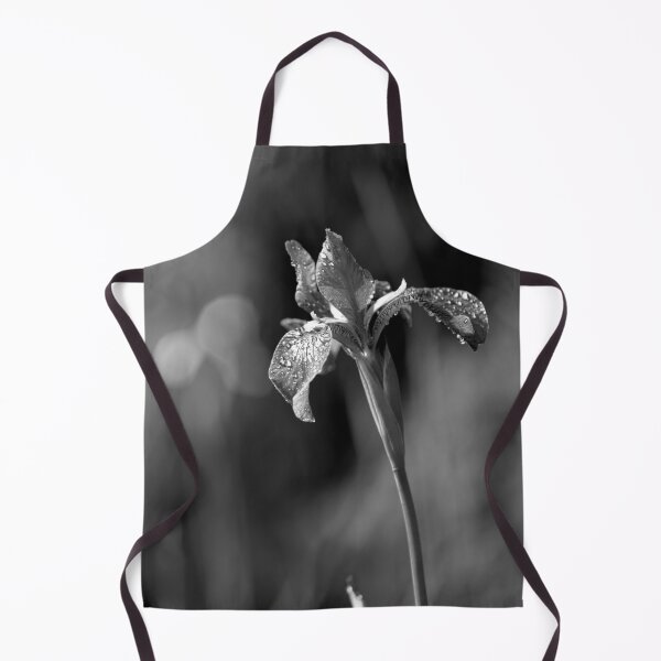 Artikelvorschau, Glistening Iris (Monochrome) entworfen und verkauft von DoodleBugImages.
