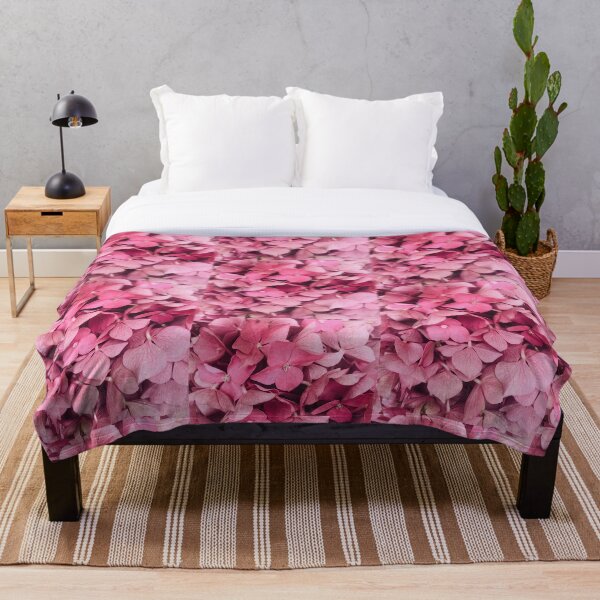 Aperçu de l'œuvre Belles fleurs roses créée et vendue par Divya528.