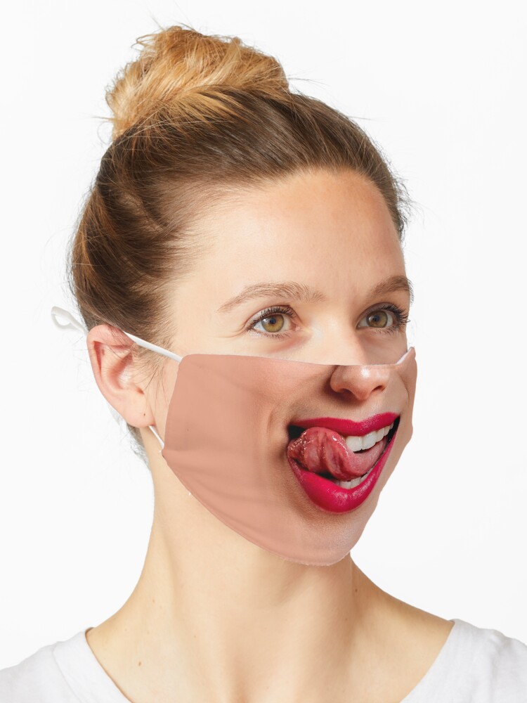 Masque for Sale avec l'œuvre « Vrai masque visage sexy lèvres rouges femme  » de l'artiste munizz