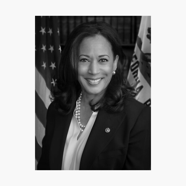 Artikel-Vorschau von Offizielles Porträt von Senatorin Kamala Harris – 2017, designt und verkauft von warishellstore.