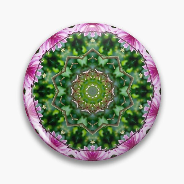 Artikelvorschau, Fuscia-Blumen-Freude-Mandala entworfen und verkauft von Sara Graham-Costain.