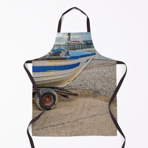 Artikelvorschau, Crab fishing boat on Cromer beach, Norfolk entworfen und verkauft von yackers1.
