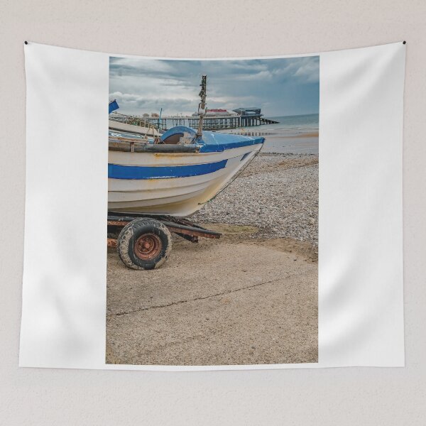 Artikelvorschau, Crab fishing boat on Cromer beach, Norfolk entworfen und verkauft von yackers1.