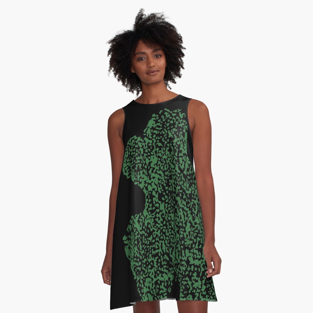Aperçu de l'œuvre Robe trapèze créée et vendue par SirDouglasFresh.