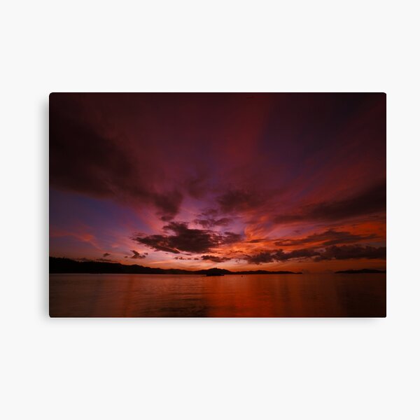 A slow sunset after a slow day Canvas Print