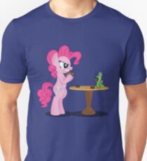 Pinkie Pie and Gummy Play Magic Shirt (My Little Pony: Friendship is Magic) Unisex T-Shirt