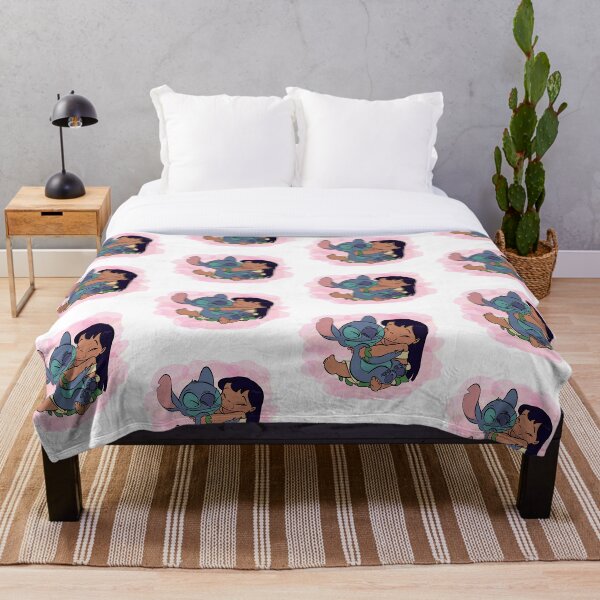 Aperçu de l'œuvre Rose Lilo Stitch Hug créée et vendue par emroccs.