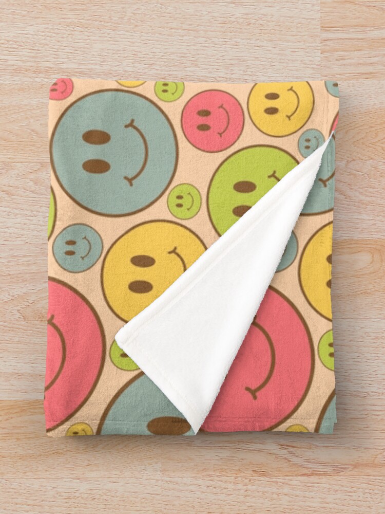 "Smiley Faces worn look Pattern" Throw Blanket by Funful Redbubble
