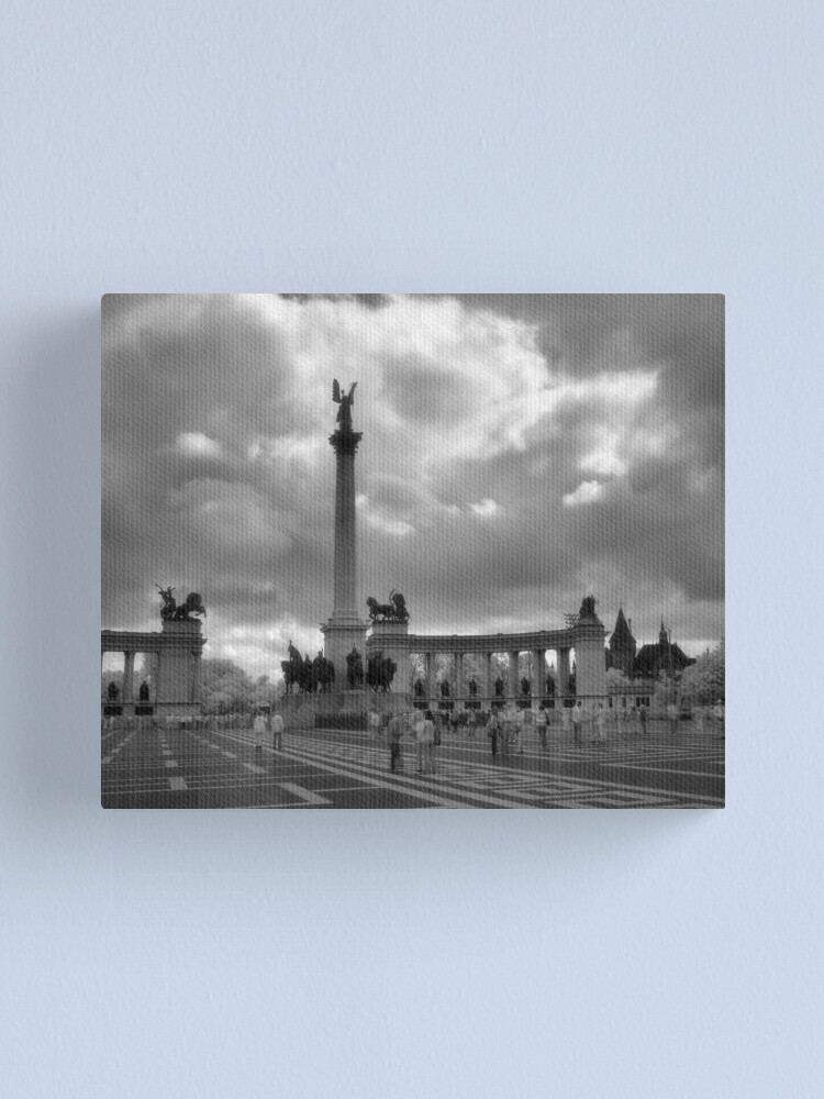 Alternate view of Hősök tere, Budapest Canvas Print