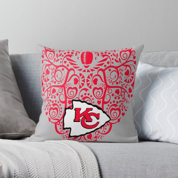 Heart kc mask Throw Pillow