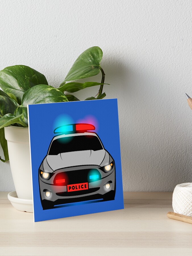 Galeriedruck for Sale mit Polizeiauto mit vollem Blinklicht von studio838