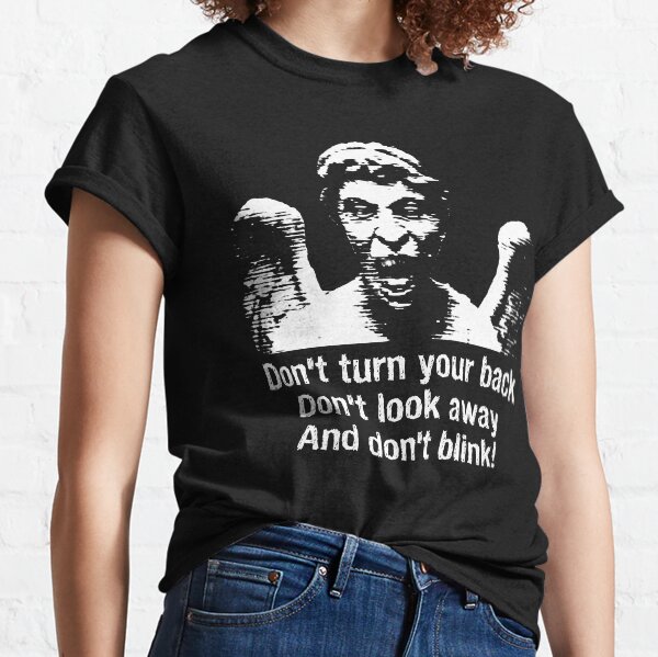 Weinender Engel, blinzle nicht... Classic T-Shirt