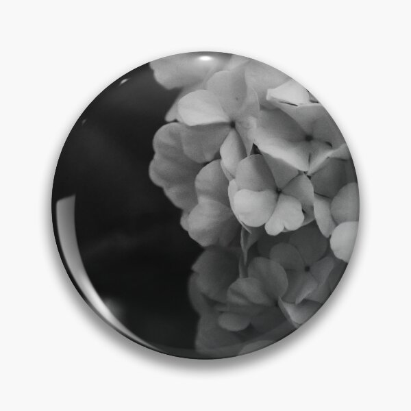 Item preview, Bolas de nieve en el verano designed and sold by mckaewayne.
