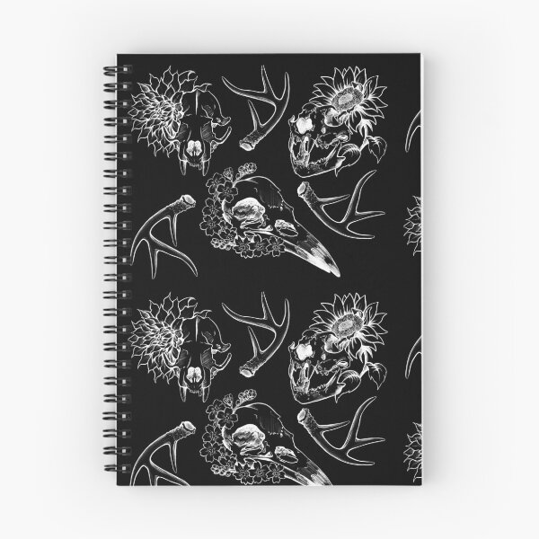 Artikelvorschau, Knochen & Blüten (schwarzer Hintergrund) entworfen und verkauft von Strange Familiar Art & Design.