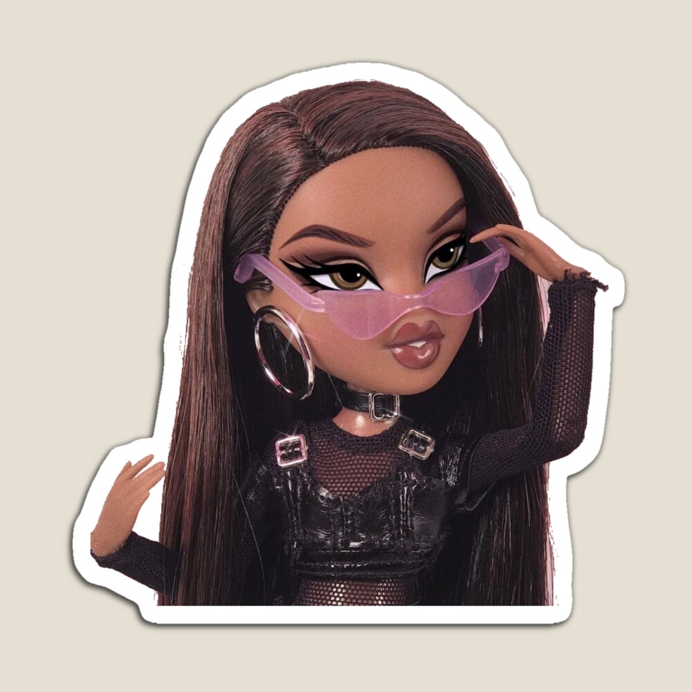 brunette bratz doll with pink sunglasses