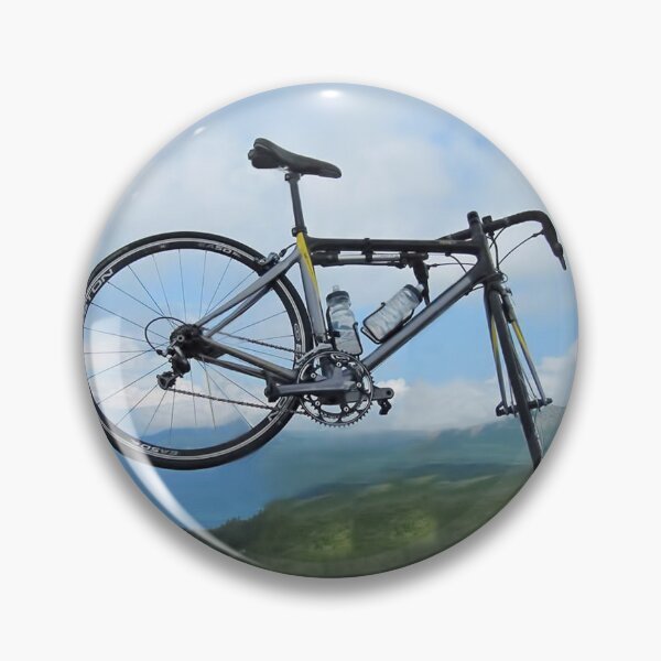 Artikelvorschau, OBEN IN DER MITTE LUFT FAHRT EIN FAHRRAD - FAHRRADKISSEN UND / ODER TASCHE UND GESICHTSMASKE entworfen und verkauft von ✿✿ Bonita ✿✿ ђєℓℓσ.