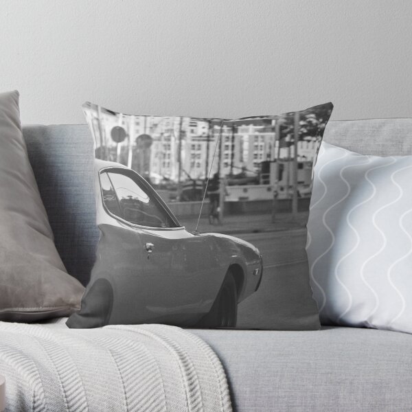 Muscle car Throw Pillow